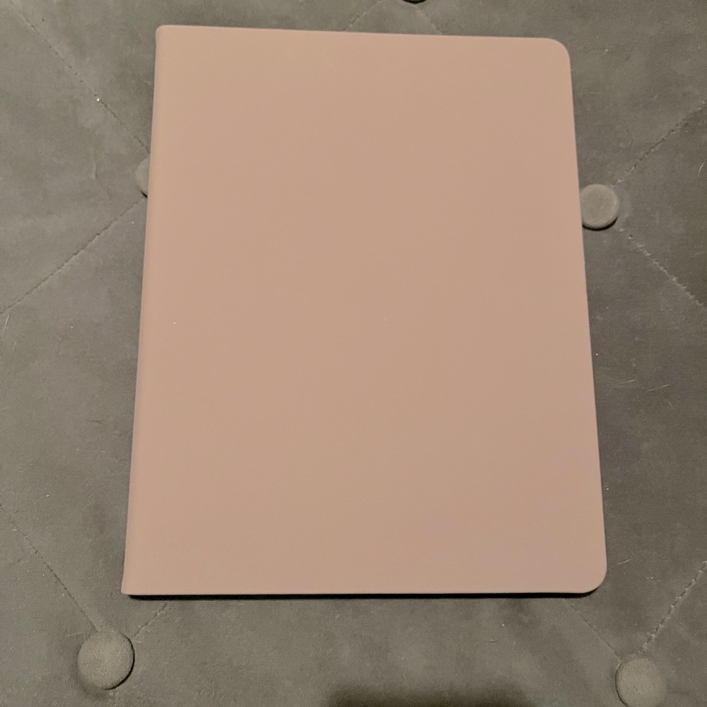 10.5” Apple iPad case *** brand new ***